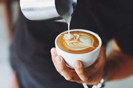 نوشیدن قهوه به سلامت و تقویت عضلات کمک می کند